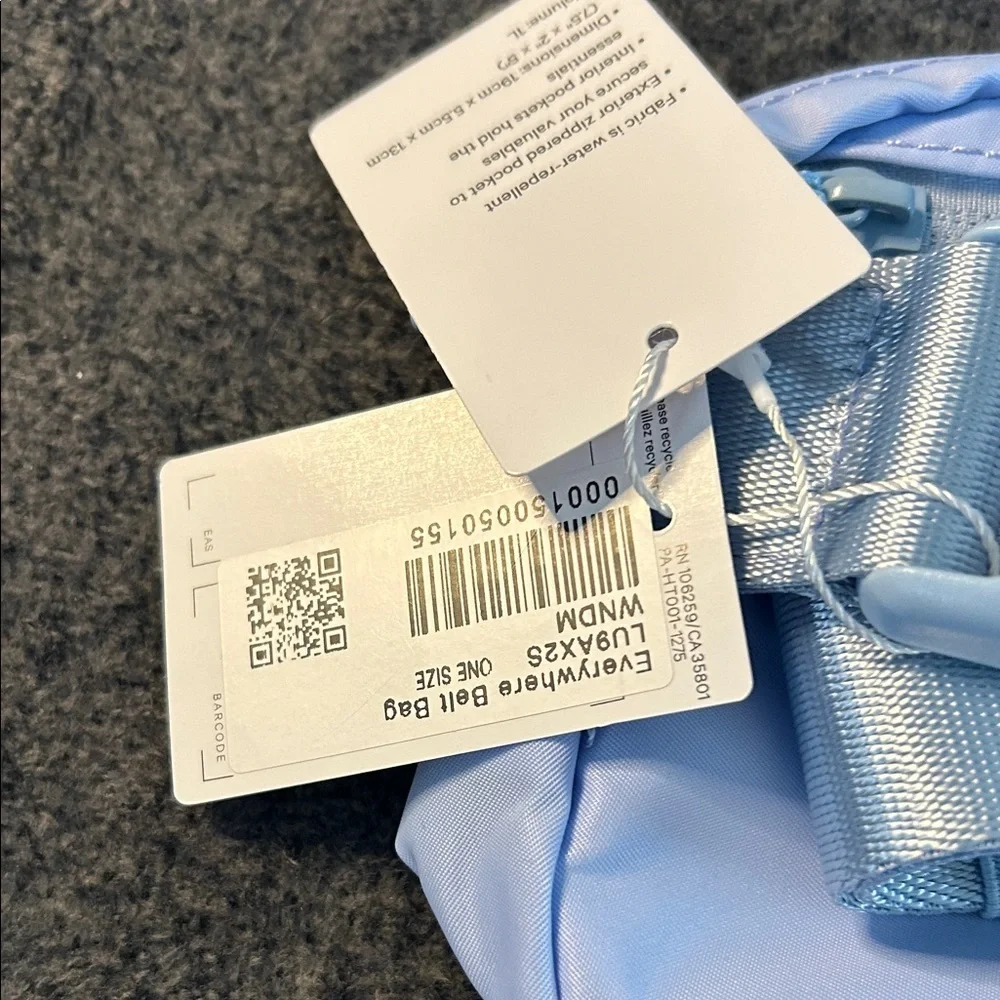 Lululemon Athletica Sky Blue Cosmetic Bag Gummy logo silver hardware.